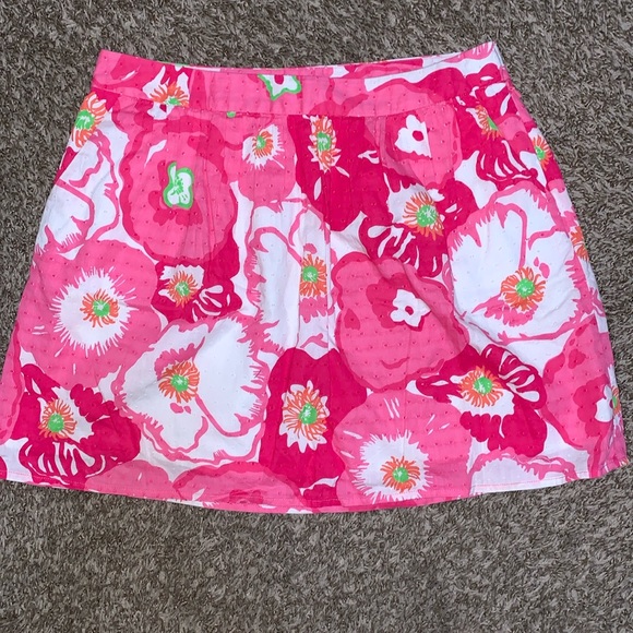 Lilly Pulitzer Dresses & Skirts - Lilly Pulitzer hot pink floral skirt woman size 8 lined cotton 16” long